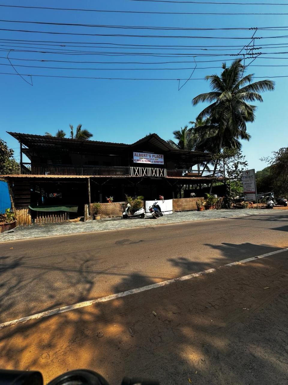 Albert'S Place Guest House Anjuna Exterior foto